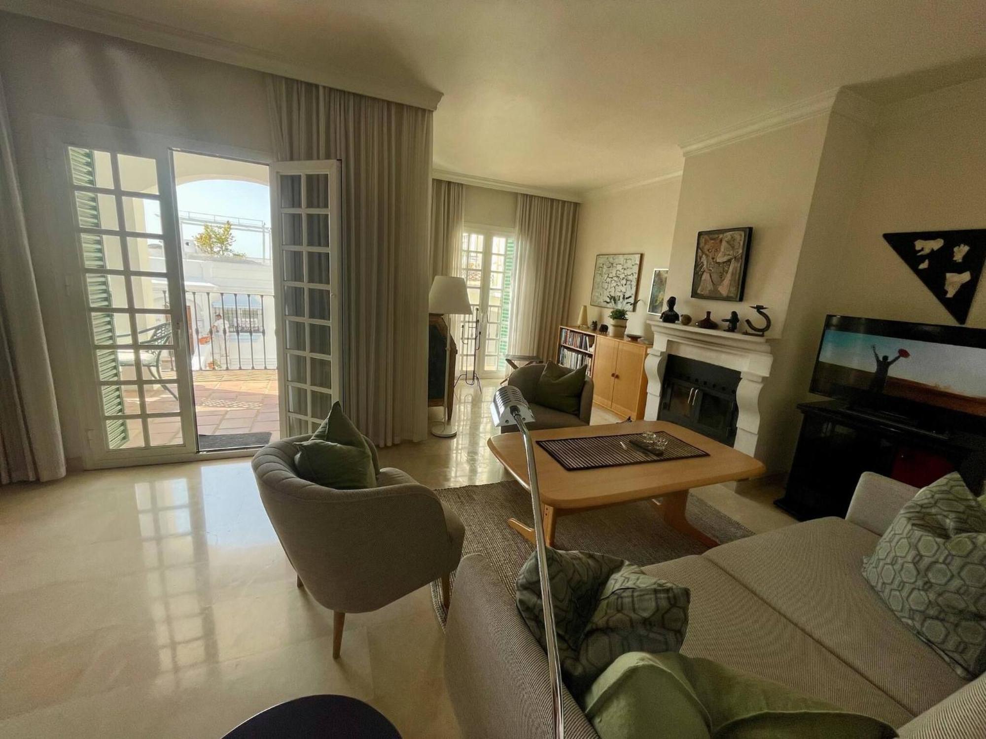 Luxury Townhouse Sea Views 10 Min From Puerto Banus Сasa de vacaciones Marbella